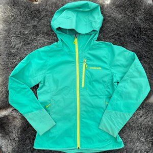 Patagonia Lightweight Softshell Hoodie - size small - green